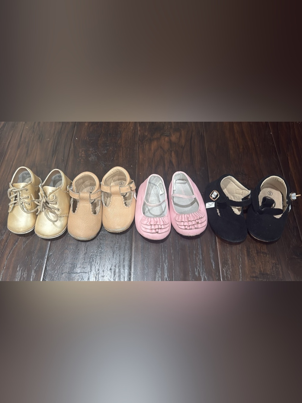 Leather baby girl shoe bundle size 4-5 (2 pairs)